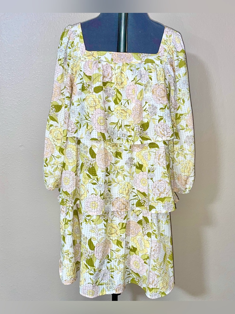 Who What Wear Pink & Olive Floral Tiered Long Sleeve Dress